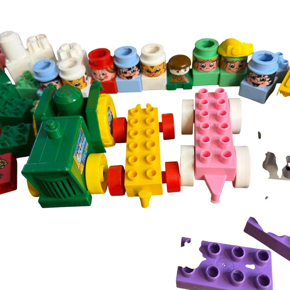 Vintage Mega Bloks Lil Farmer 801 Barn Building‎ Set with Tractor and Animals